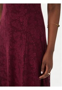 Vero Moda Sukienka koktajlowa Salina 10356493 Fioletowy Regular Fit. Kolor: fioletowy. Materiał: syntetyk. Styl: wizytowy #4