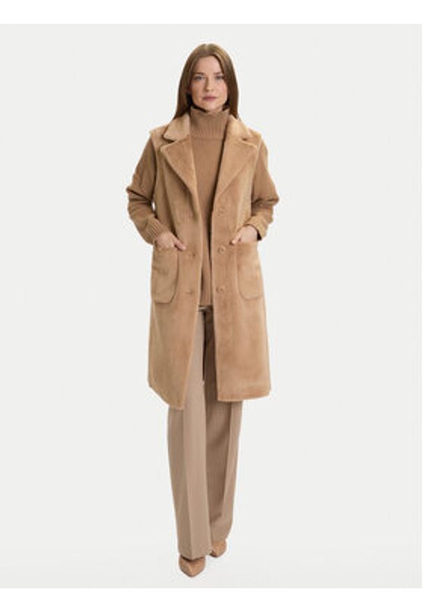 Rinascimento Bezrękawnik CFC0122206003 Beżowy Regular Fit. Kolor: beżowy. Materiał: syntetyk. Długość rękawa: bez rękawów