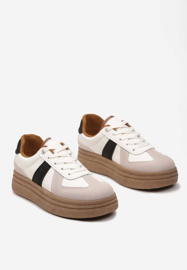 Renee - Beżowe Sneakersy na Grubej Podeszwie z Ozdobnymi Przeszyciami Ysdole. Kolor: beżowy. Materiał: materiał. Obcas: na platformie