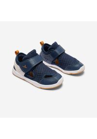 Decathlon - Buty dla dzieci Domyos 750 I Move. Zapięcie: rzepy. Kolor: niebieski, beżowy, brązowy, wielokolorowy. Materiał: materiał. Sport: joga i pilates, turystyka piesza
