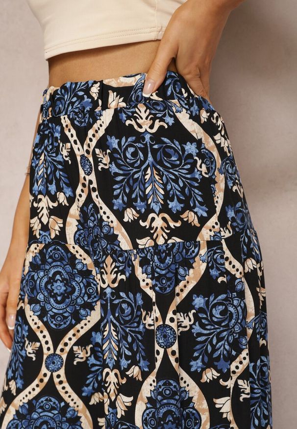 Renee - Czarno-Niebieskie Spodnie z Wiskozy z Szerokimi Nogawkami High Waist Wykończone Gumką w Talii Risettasmi. Stan: podwyższony. Kolor: czarny. Materiał: wiskoza. Sezon: lato