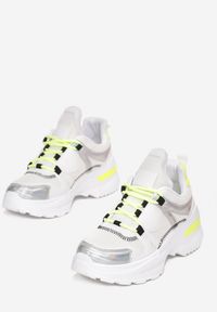 Born2be - Biało-Żółte Sneakersy Whitfal. Kolor: biały. Materiał: materiał. Szerokość cholewki: normalna. Wzór: aplikacja #2