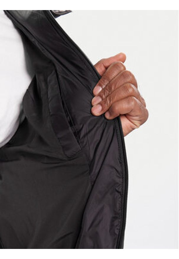 Tommy Jeans Kurtka zimowa DM0DM22044 Czarny Regular Fit. Kolor: czarny. Materiał: syntetyk. Sezon: zima