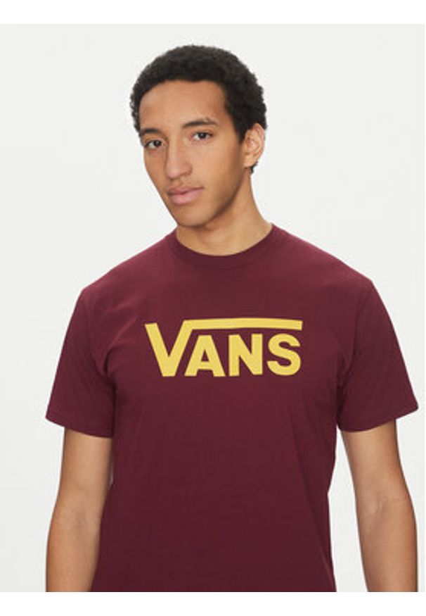 Vans T-Shirt Classic VN000GGG Bordowy Regular Fit. Kolor: czerwony. Materiał: bawełna
