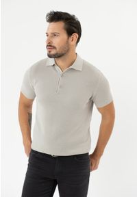 Volcano - Dzianinowe polo męskie O-LIZAR. Typ kołnierza: polo. Materiał: dzianina. Wzór: gładki. Styl: elegancki, klasyczny #1