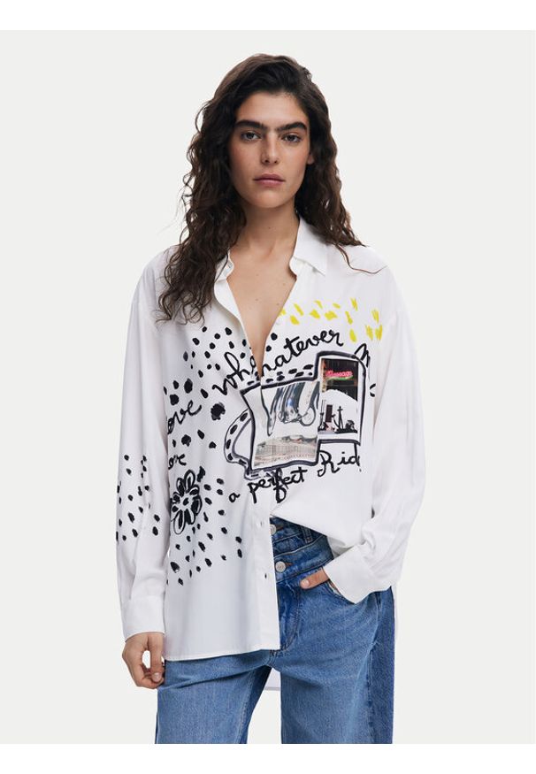 Desigual Koszula Persefone 25SWCW41 Biały Loose Fit. Kolor: biały. Materiał: wiskoza