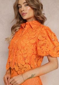 Renee - Pomarańczowa Koszula Koronkowa z Krótkim i Bufiastym Rękawem Elinie. Kolor: pomarańczowy. Materiał: koronka. Długość: krótkie #3