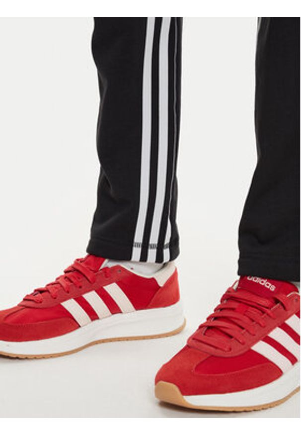 Adidas - adidas Spodnie dresowe Dance All-Gender IN1830 Czarny Regular Fit. Kolor: czarny. Materiał: bawełna