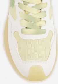 Born2be - Żółte Casualowe Sneakersy z Ozdobnymi Przeszyciami Chlylee. Okazja: na co dzień. Kolor: żółty. Materiał: jeans. Sport: fitness, turystyka piesza #8