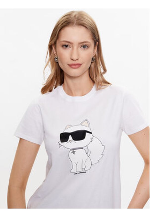 Karl Lagerfeld - KARL LAGERFELD T-Shirt Ikonik 2.0 Choupette 230W1703 Biały Regular Fit. Typ kołnierza: dekolt w karo. Kolor: biały. Materiał: bawełna