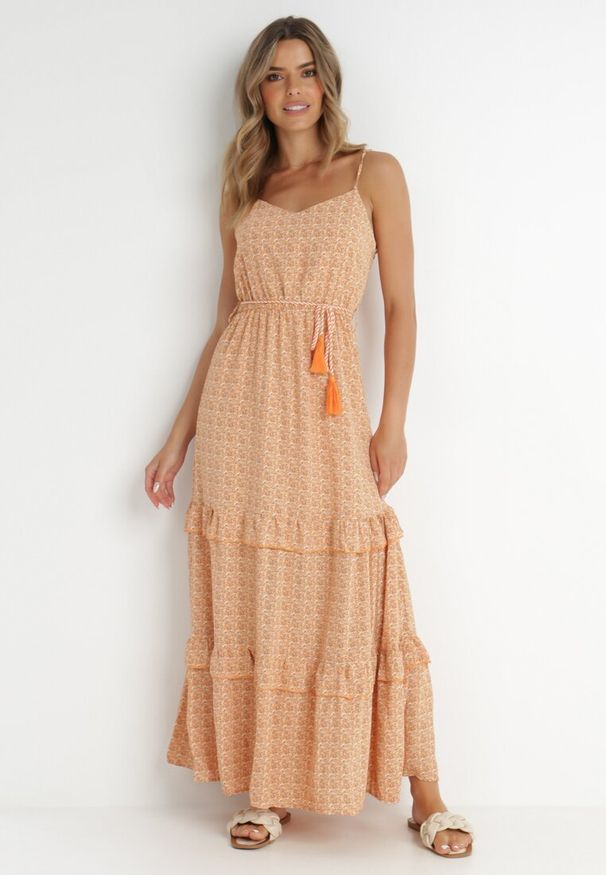 Born2be - Pomarańczowa Sukienka Darcy. Okazja: na co dzień. Typ kołnierza: kołnierz z falbankami. Kolor: pomarańczowy. Długość rękawa: na ramiączkach. Wzór: aplikacja. Sezon: lato. Styl: casual. Długość: maxi