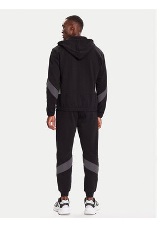 EA7 Emporio Armani Dres 7M000940 AF10377 MC165 Czarny Modern Fit. Kolor: czarny. Materiał: bawełna