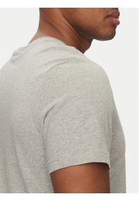 Reebok T-Shirt 100221743 Szary Regular Fit. Kolor: szary. Materiał: bawełna