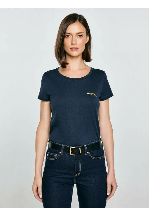 Big-Star - Koszulka damska z brokatowym nadrukiem granatowa Merra 403. Kolor: niebieski. Materiał: dzianina, puch. Długość rękawa: krótki rękaw. Długość: krótkie. Wzór: nadruk. Sezon: zima. Styl: wizytowy, klasyczny