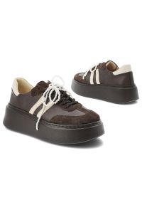 Sneakersy damskie Armodo, na wysokiej platformie i sznurowane z wygodnymi wkładkami, czekolada, N1068S10. Zapięcie: pasek. Kolor: brązowy. Materiał: zamsz, skóra, jeans. Obcas: na platformie. Styl: sportowy, retro #2