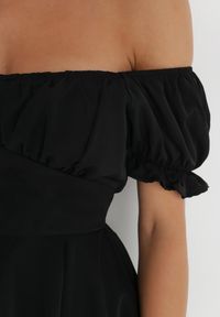 Born2be - Czarny Kombinezon Rhodosyne. Okazja: na wesele, na randkę, na ślub cywilny. Kolor: czarny. Długość: krótkie. Styl: elegancki #5