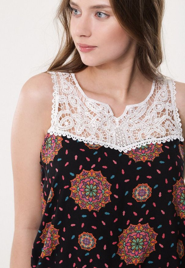 Born2be - Czarny Komplet Coolish. Kolor: czarny. Materiał: wiskoza, materiał, koronka. Wzór: ażurowy