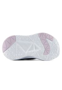 Buty niemowlęce New Balance I5786F1 – czarne. Kolor: czarny. Materiał: guma, syntetyk, materiał. Szerokość cholewki: normalna. Sport: bieganie #5