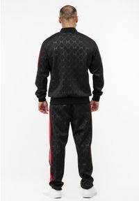 TAPOUT - Dres o regularnym kroju Tapout Punkass. Kolor: czerwony, czarny, wielokolorowy. Materiał: dresówka. Wzór: aplikacja. Sport: fitness #2