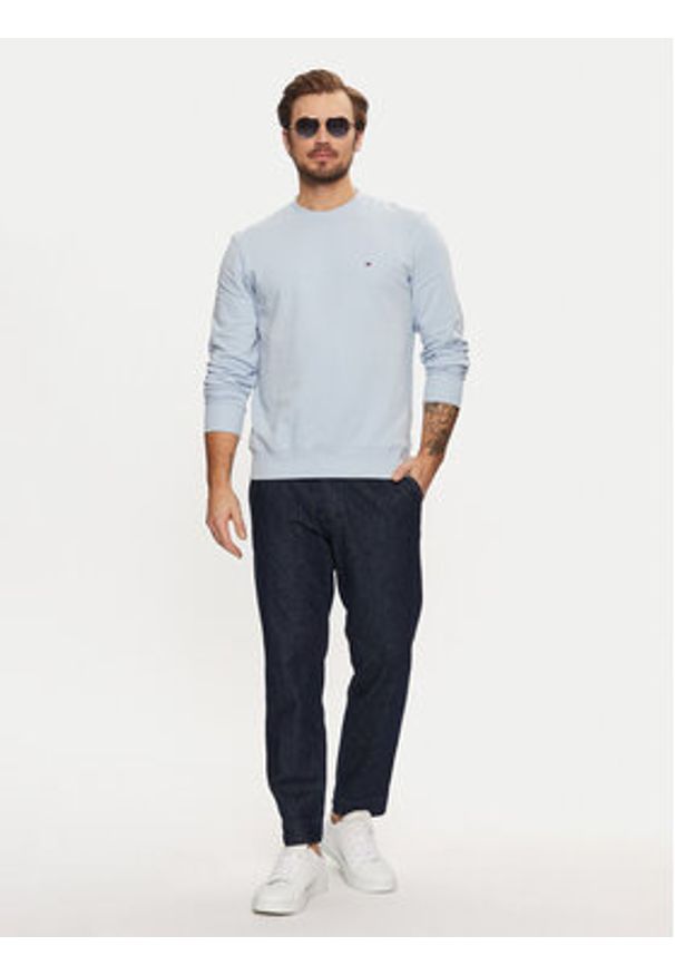 TOMMY HILFIGER - Tommy Hilfiger Bluza Essential MW0MW37237 Błękitny Regular Fit. Kolor: niebieski. Materiał: bawełna