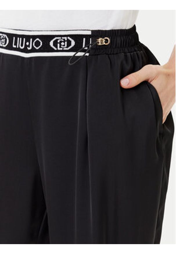 Liu Jo Sport Spodnie materiałowe TF5192 T004A Czarny Regular Fit. Kolor: czarny. Materiał: syntetyk. Styl: sportowy