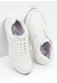 bonprix - Sneakersy skórzane. Okazja: na co dzień. Kolor: biały. Materiał: skóra #2
