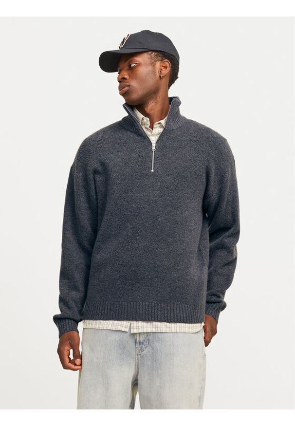 Jack & Jones Sweter Ollie 12241817 Szary Relaxed Fit. Kolor: szary. Materiał: syntetyk