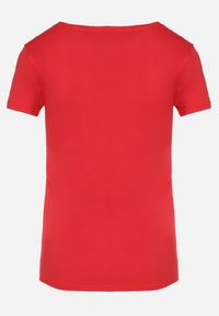 Born2be - Czerwony T-shirt z Bawełny Ozdobiony na Froncie Nadrukiem Pandoma. Kolor: czerwony. Materiał: bawełna. Wzór: nadruk, aplikacja. Sezon: lato #6