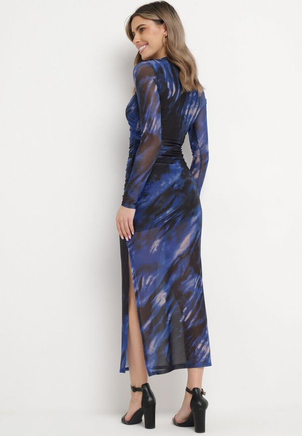 Born2be - Czarno-Granatowa Dopasowana Sukienka Długa z Siateczki z Rozcięciem na Boku Nethys. Kolor: czarny. Materiał: wiskoza. Styl: elegancki. Długość: maxi