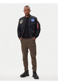 Alpha Industries Joggery Airman 188201 Zielony Tapered Fit. Kolor: zielony. Materiał: bawełna #3