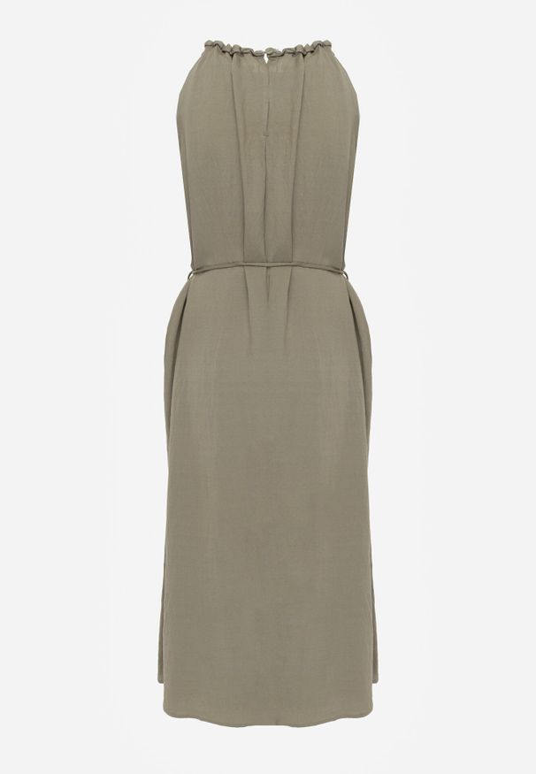 Born2be - Zielona Wiskozowa Sukienka Bez Rękawów z Warkoczowym Splotem przy Dekolcie Shirineli. Okazja: na co dzień. Kolekcja: plus size. Kolor: zielony. Materiał: wiskoza. Długość rękawa: bez rękawów. Wzór: ze splotem. Typ sukienki: dla puszystych, proste. Styl: boho, casual, klasyczny, elegancki