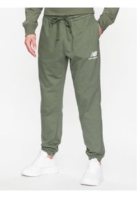 New Balance Spodnie dresowe MP31539 Zielony Regular Fit. Kolor: zielony. Materiał: syntetyk, dresówka, bawełna #1