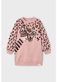 Mayoral sukienka dziecięca kolor różowy mini prosta. Okazja: na co dzień. Kolor: różowy. Wzór: nadruk. Typ sukienki: proste. Styl: casual. Długość: mini #1