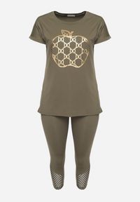 Born2be - Ciemnozielony Bawełniany Komplet w Sportowo-Casualowy Legginsy T-shirt z Nadrukiem Celka. Okazja: na co dzień. Kolor: zielony. Materiał: bawełna. Długość: krótkie. Wzór: nadruk. Styl: casual, sportowy #4