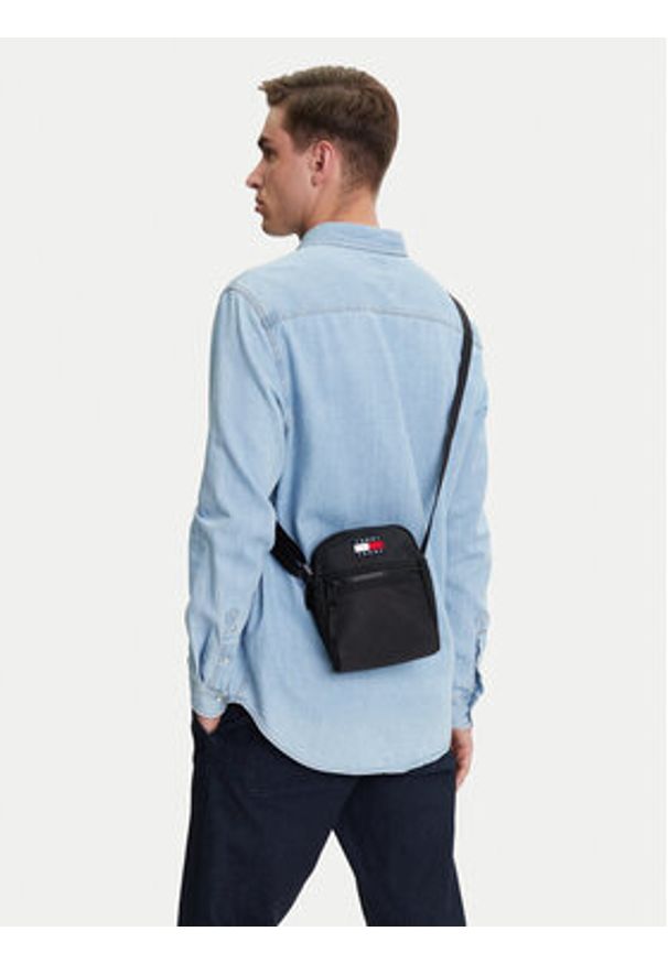 Tommy Jeans Saszetka Tjm Archive Reporter AM0AM13397 Czarny. Kolor: czarny. Materiał: materiał