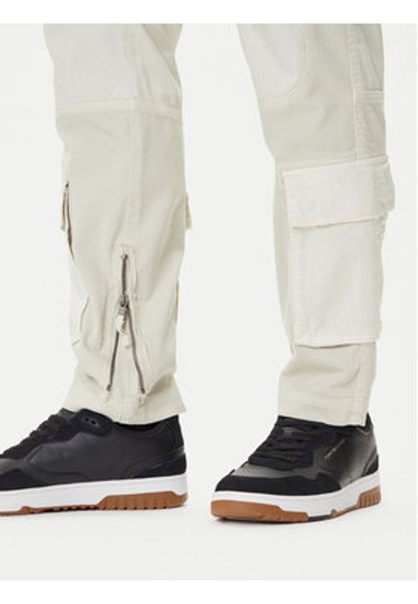 Aeronautica Militare Spodnie materiałowe 252PA1664UCT04241 Beżowy Regular Fit. Kolor: beżowy. Materiał: bawełna