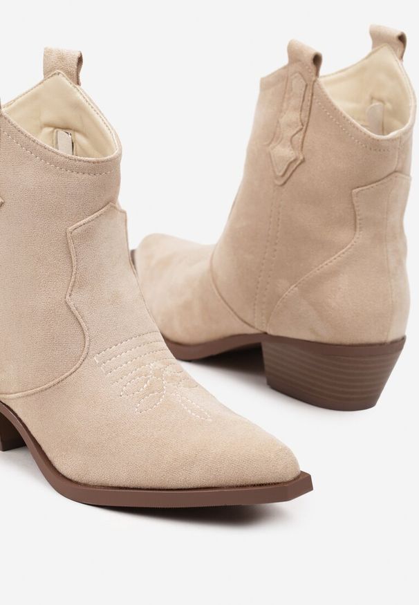 Born2be - Beżowe Botki Kowbojki na Obcasie na Suwak Evitha. Kolor: beżowy. Materiał: jeans. Obcas: na obcasie. Styl: klasyczny, elegancki. Wysokość obcasa: średni
