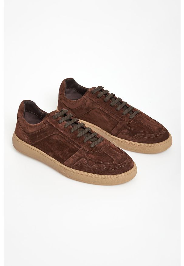 Baldinini - Sneakersy męskie zamszowe BALDININI. Materiał: zamsz