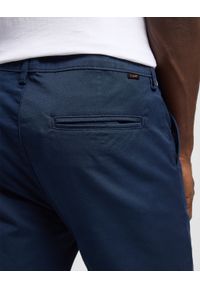 Lee - MESKIE SPODNIE LEE SLIM CHINO DEEP NAVY 112321634