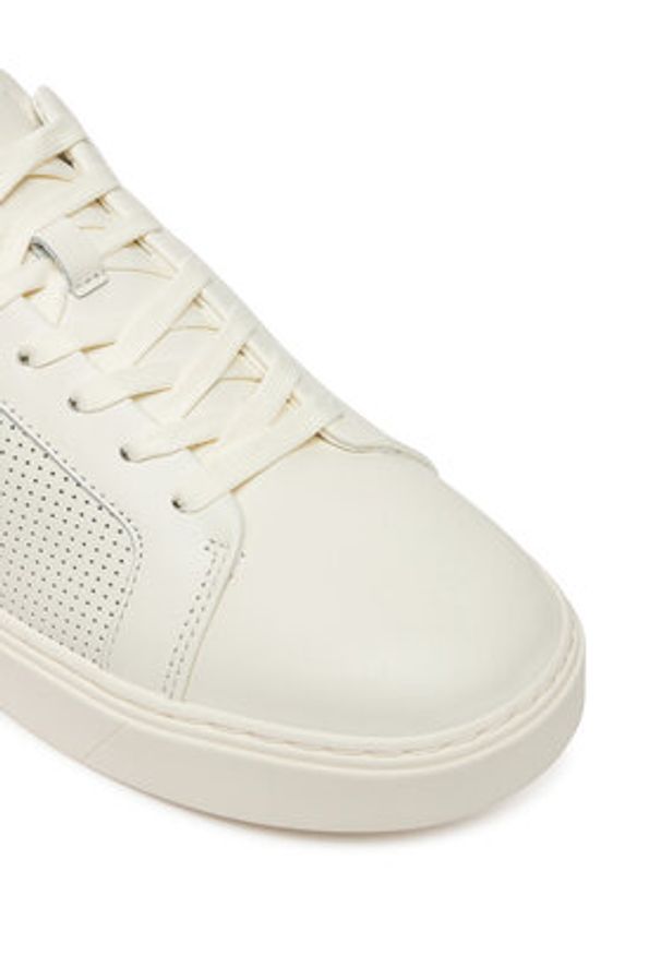 Calvin Klein Sneakersy Clean Cup Low Laceup Perf Lth HM0HM01870 Biały. Kolor: biały. Materiał: skóra