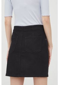 Vero Moda spódnica kolor czarny mini prosta. Kolor: czarny. Materiał: materiał, bawełna, tkanina