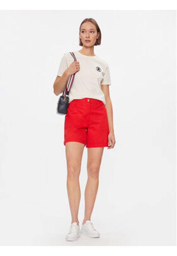 TOMMY HILFIGER - Tommy Hilfiger Szorty materiałowe WW0WW41769 Czerwony Regular Fit. Kolor: czerwony. Materiał: lyocell, bawełna