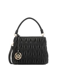 Kazar - Czarna torebka do ręki i na ramię z efektowną skórą. Kolor: czarny. Materiał: skórzane. Styl: wizytowy, casual, biznesowy. Rodzaj torebki: do ręki #1