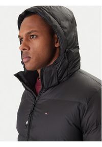 Tommy Jeans Kurtka puchowa Essential DM0DM20466 Czarny Regular Fit. Kolor: czarny. Materiał: syntetyk #3
