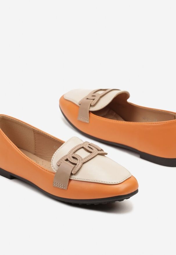 Born2be - Pomarańczowe Mokasyny z Ozdobnym Paskiem Sovlia. Okazja: na co dzień. Zapięcie: pasek. Kolor: pomarańczowy. Materiał: jedwab, jeans. Obcas: na obcasie. Styl: elegancki, casual. Wysokość obcasa: niski
