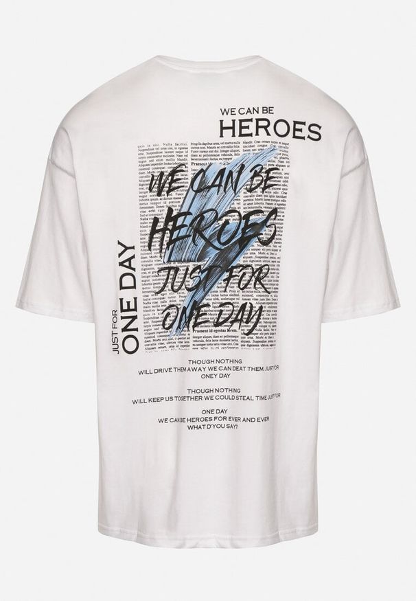 Born2be - Biała Koszulka T-shirt z Bawełny z Napisami i Nadrukiem na Plecach Danirsa. Kolor: biały. Materiał: bawełna. Wzór: napisy, nadruk. Styl: elegancki