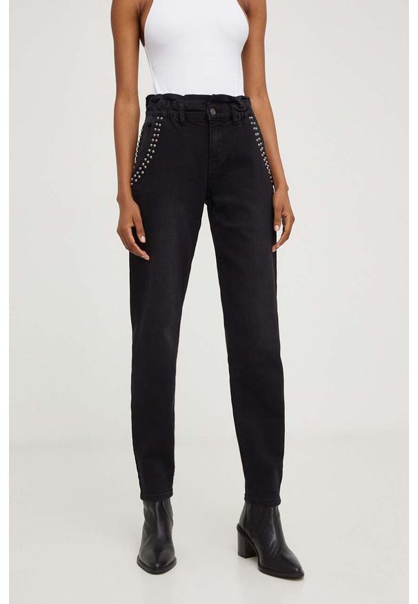 Answear Lab jeansy damskie high waist. Stan: podwyższony. Kolor: czarny. Styl: wakacyjny