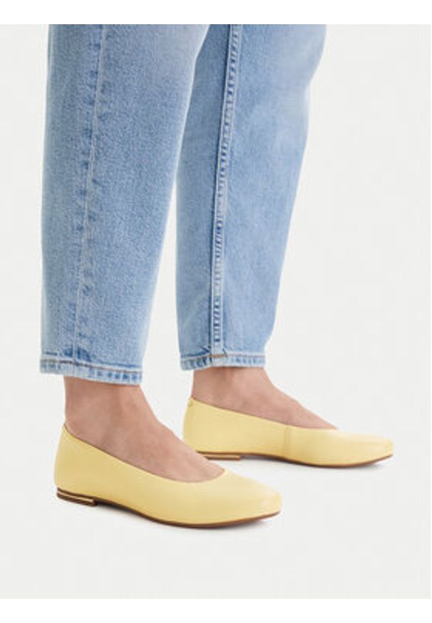 Lasocki Baleriny CEO-RST-ARABELLA-06 Żółty. Kolor: żółty. Materiał: skóra
