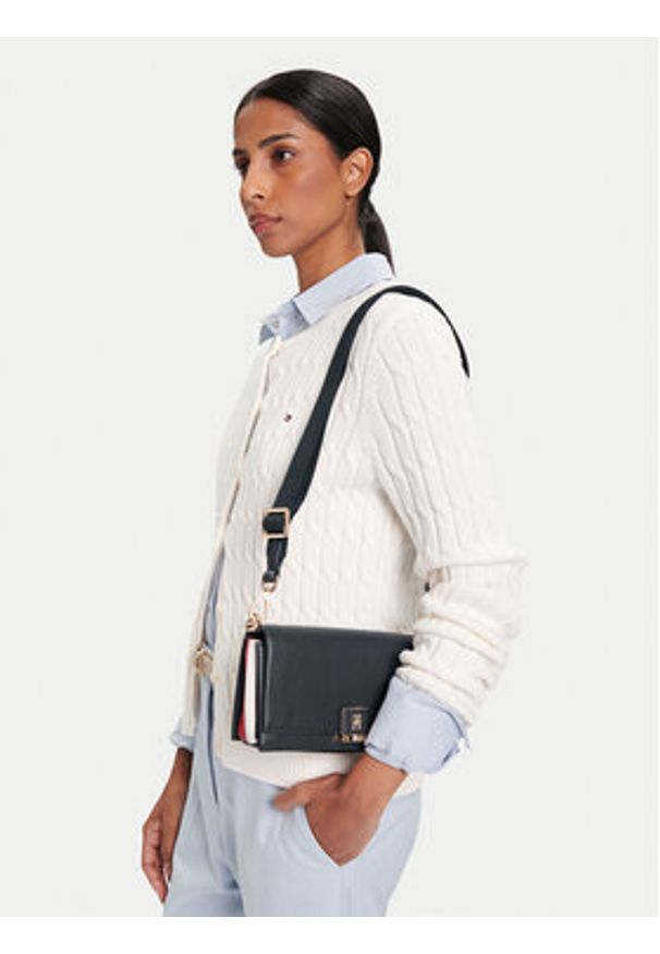 TOMMY HILFIGER - Tommy Hilfiger Torebka Th Her Mini Crossover Corp AW0AW17678 Granatowy. Kolor: niebieski. Materiał: skórzane