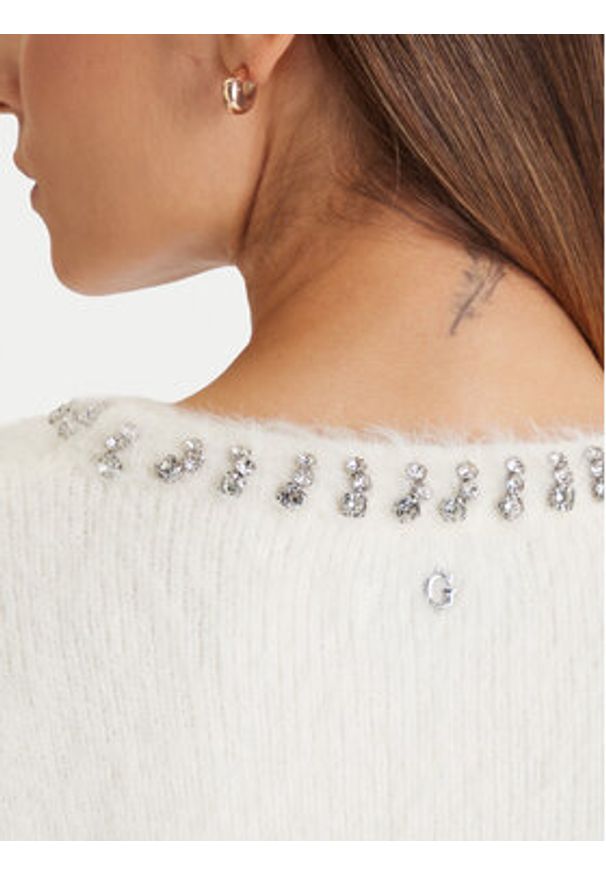 Guess Sweter W5BR58 Z3BH0 Biały Regular Fit. Kolor: biały. Materiał: syntetyk